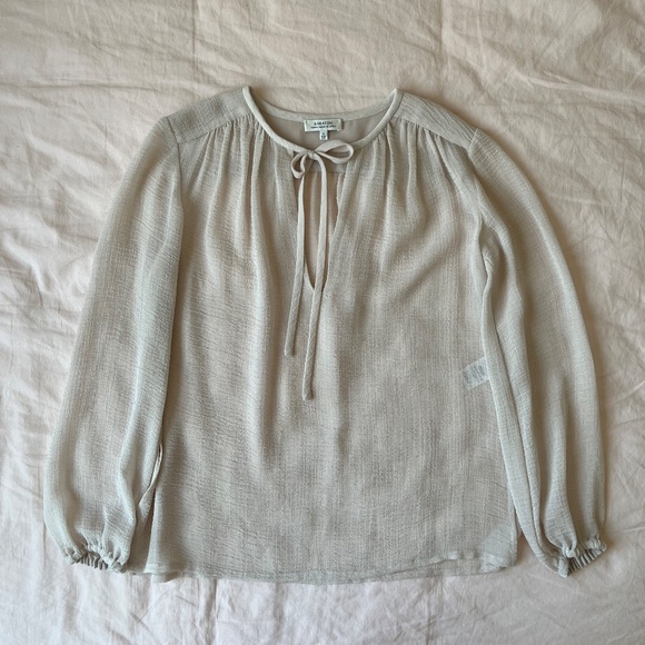 Aritzia Babaton⎜ALLAN BLOUSE⎜BONE - Picture 4 of 11
